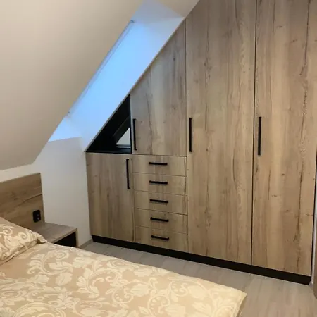 Pod Klinovcem Apartment