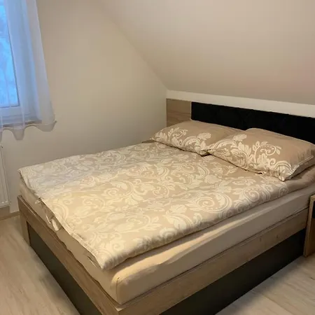 Pod Klínovcem Apartamento *