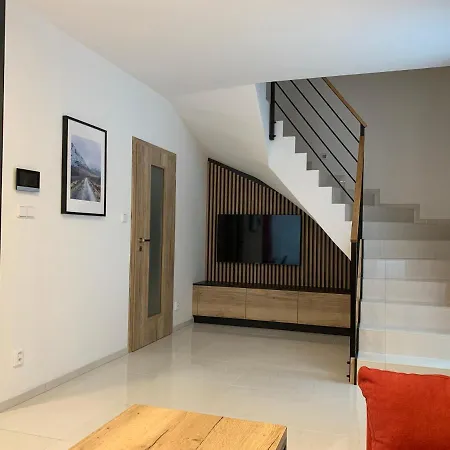 Pod Klinovcem 公寓 *